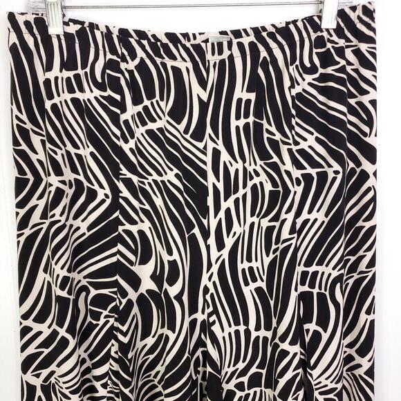 Chicos Skirt Womens XL Size 2 Abstract Exotic Artsy Print Stretchy Pull On - Picture 2 of 8